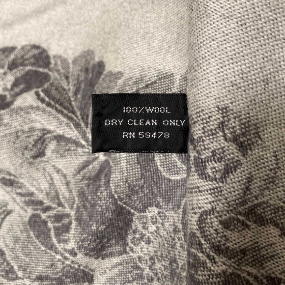 Guarisco 100% Wool Gray Shawl/Wrap/ Throw +Natural Shawl/Throw. Never Worn Italy - Picture 5 of 8